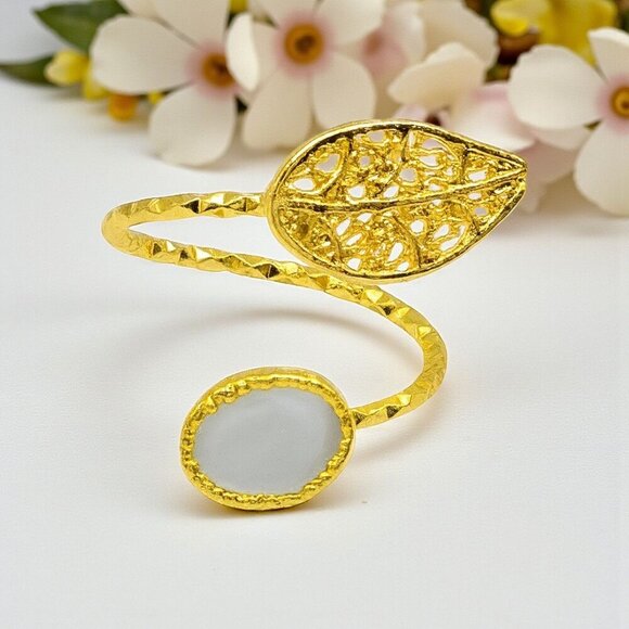 🆕️Boho Chic Turkish Adjustable Leaf Ring 18K Gold Plated Brass Pearl Accent - Picture 5 of 14